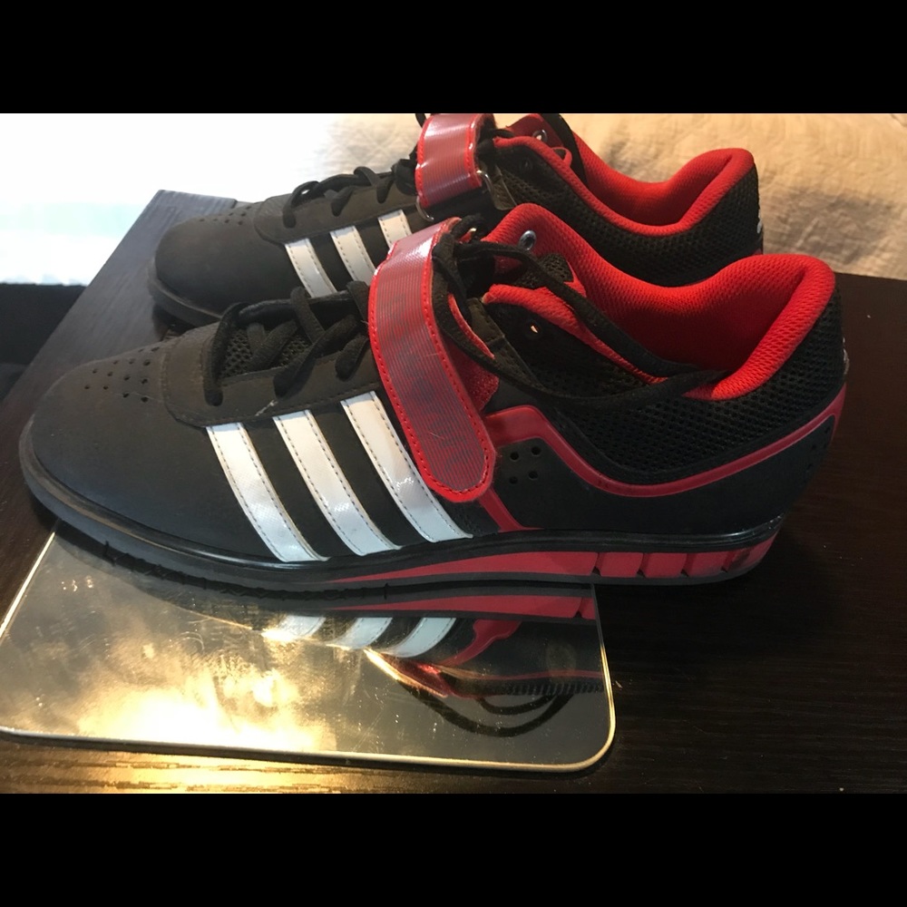 Adidas powerlift shoes.